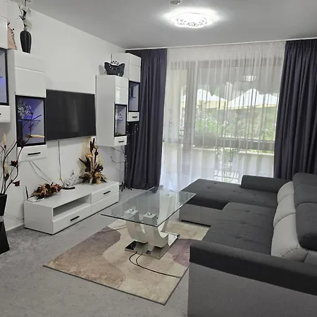Cascadas Family Pool View Apartment *
